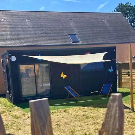 Alpstuga La Roulotte - Tiny House 150m De La Portbail