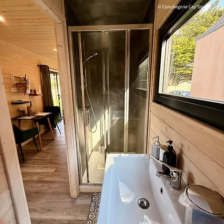 La Roulotte - Tiny House 150m De La Alpstuga Portbail